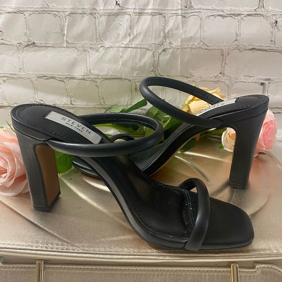 Steve Madden Black Women's Sandals - Picture 4 of 8